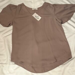 Zenana Outfitters Boxy khaki brown Puff Sleeve Blouse